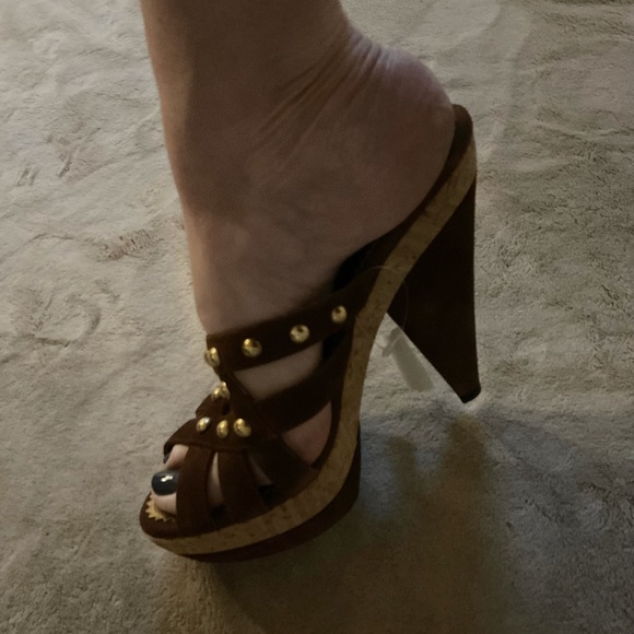 Prada New in Box Heels size 39 - Picture 7 of 9